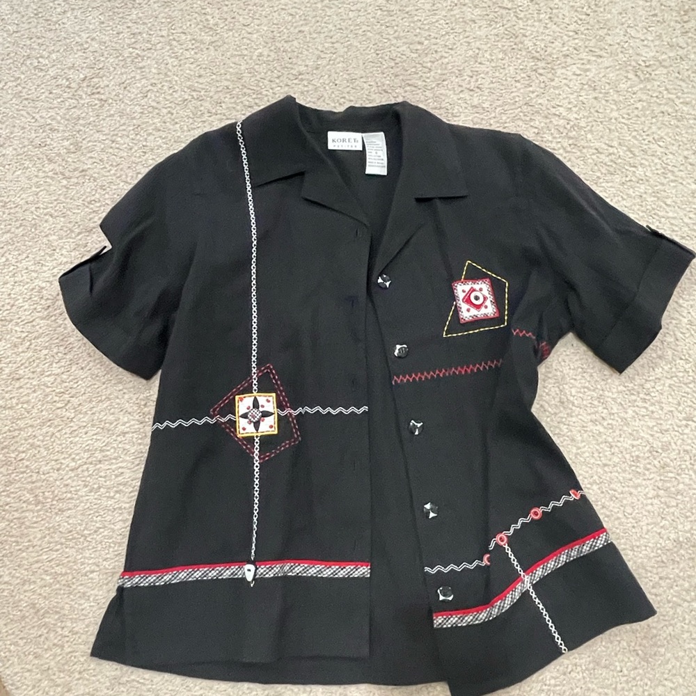 VINTAGE BUTTON DOWN! Petite size Small